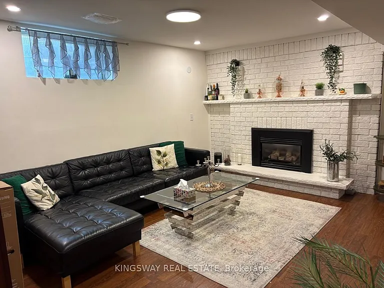 31 Oxford St #A — Photo 11