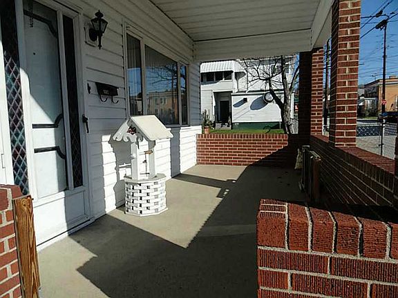 3rd image of 103 S 12th St