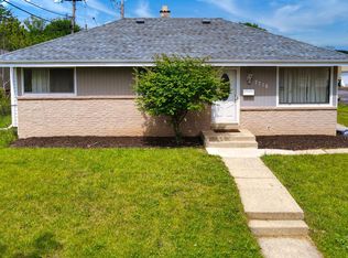 7716 W Brentwood Ave, Milwaukee, WI 53223