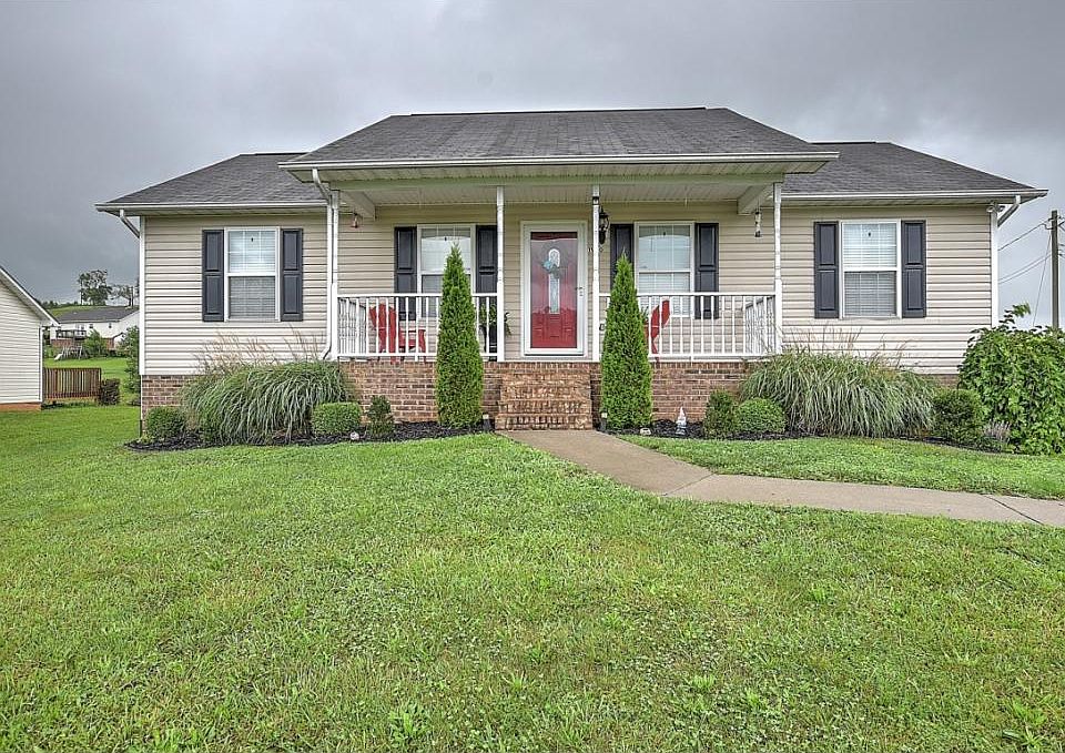 1st image of 1920 Meadow Springs Ct