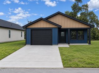 609 Maple Ave, Panama City, FL 32401