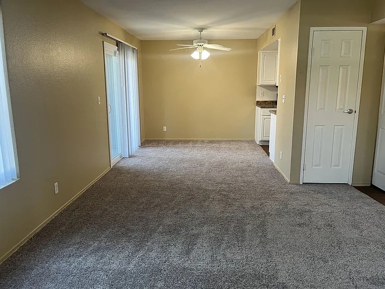 Corona Pointe Resort — Photo 138