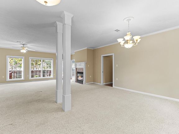 5th image of 1140 Gertrude Dr