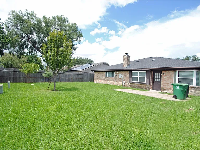 11511 Creekhurst Dr — Photo 31