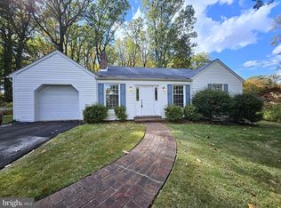 260 Brae Bourn Rd, Huntingdon Valley, PA 19006