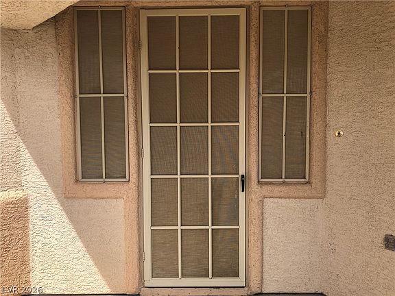 3rd image of 7606 Brambleberry Ct