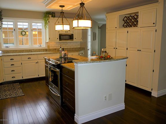 4th image of 8342 Wallinwood Springs Dr #30