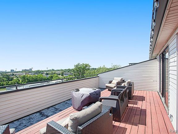 2nd image of 6533 E Jefferson Ave #410W