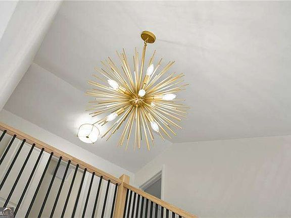 5th image of 3375 Spinnaker Way