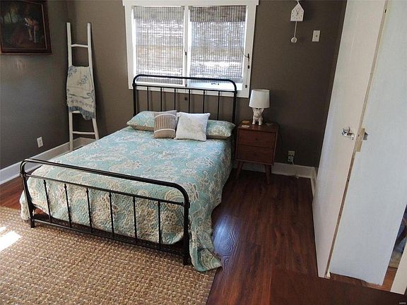 5th image of 3586 Gordon Ave
