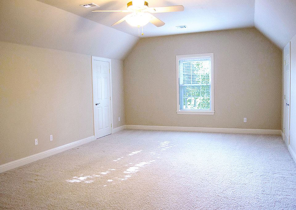 Bonus room upstairs