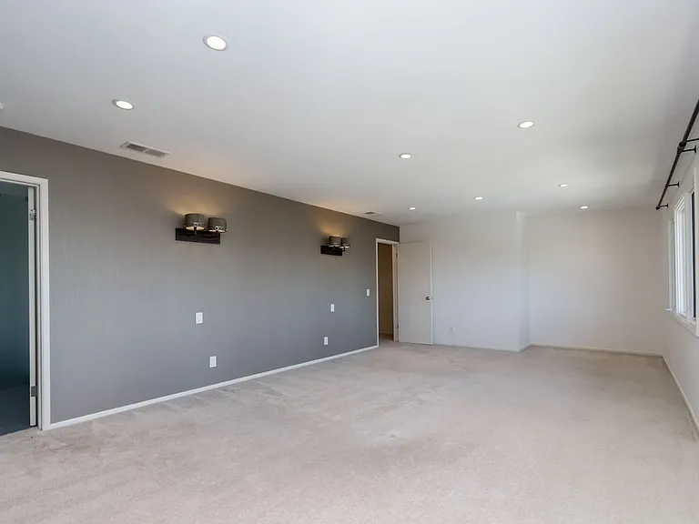404 Gold Mine Dr — Photo 37