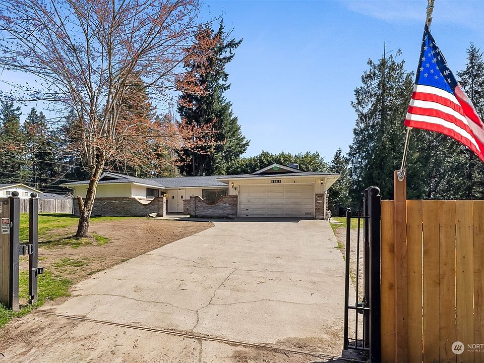 1st image of 15519 Woodland Avenue E