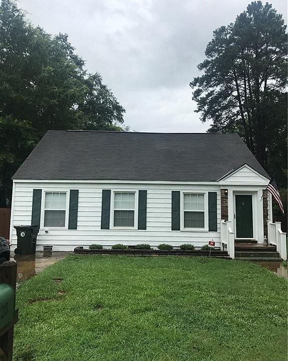1st image of 28 Brookhaven Dr