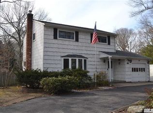 10 Wellington Rd, Middle Island, NY 11953