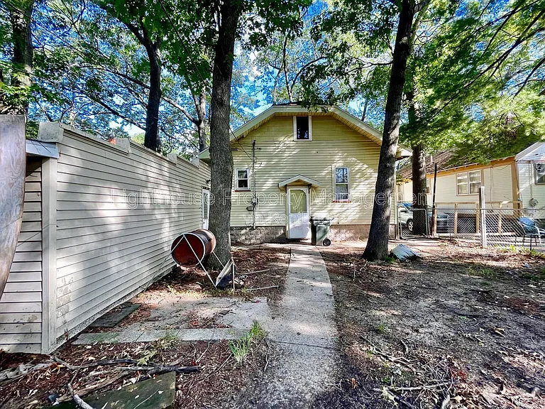 1183 Emerson Ave — Photo 17