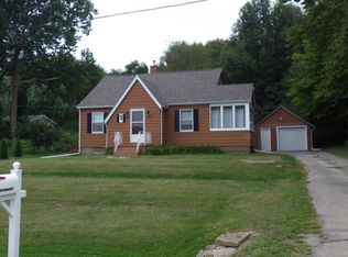 638 Mansur Ave, Carbon Cliff, IL 61239