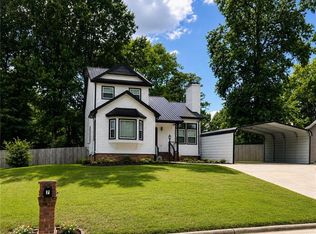 7 Brook Pine Cir, Greensboro, NC 27406