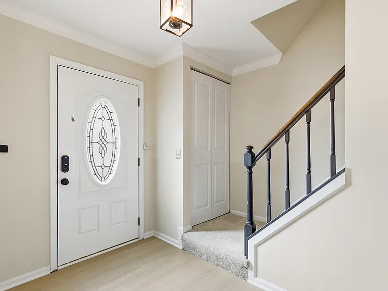 14810 Millicent Ct — Photo 6