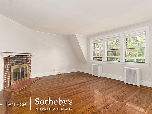 2nd image of 269 Burns St #2
