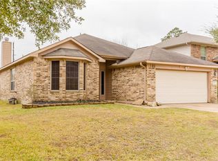 32027 Ashton Ln, Pinehurst, TX 77362