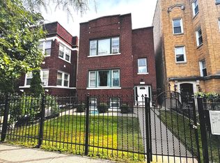 1749 W North Shore Ave, Chicago, IL