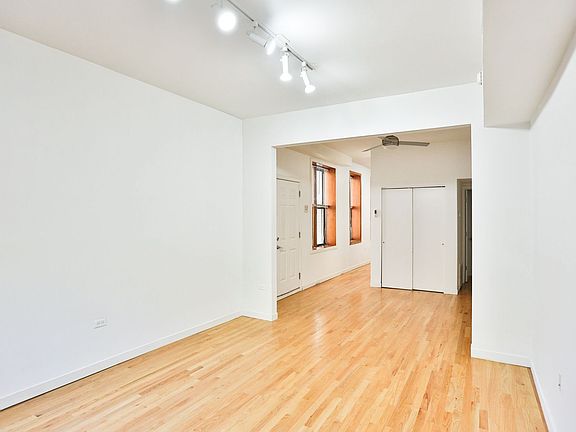 3rd image of 1260 N Bosworth Ave APT 1F