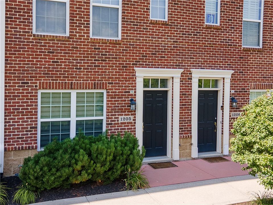 1st image of 1205 Parklake Row