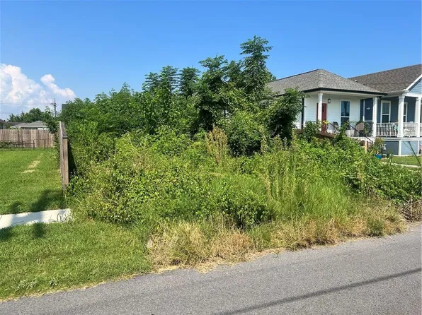 5708 Peoples Ave, New Orleans, LA 70122