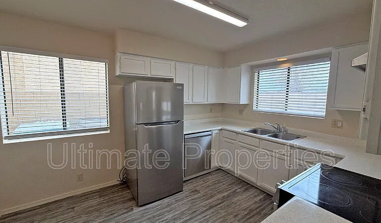 4645 N 99th Dr — Photo 7