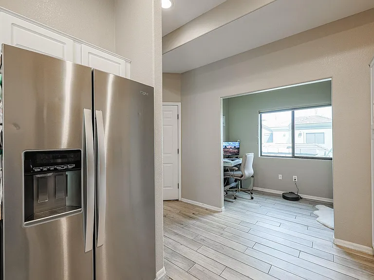 4533 N 22nd St #227 — Photo 15