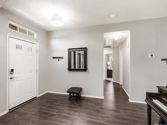 4th image of 3308 Springwell Pkwy