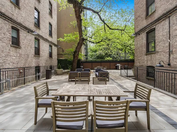 58 Avenue A image 7 of 8