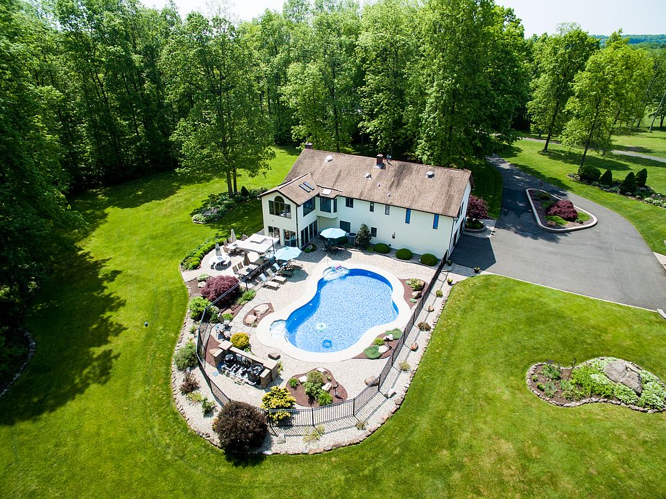 2nd image of 361 Wallingford Rd