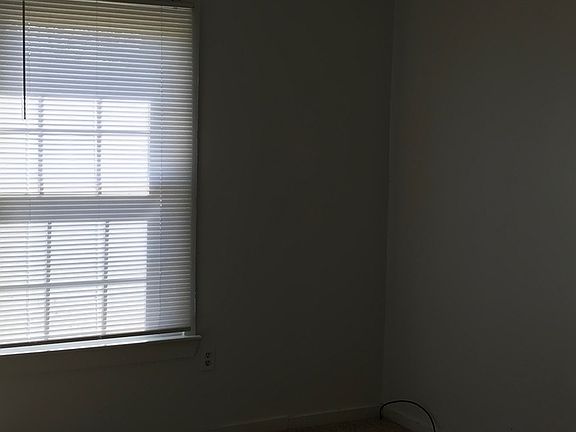 5th image of 414 Timmy Ln #B