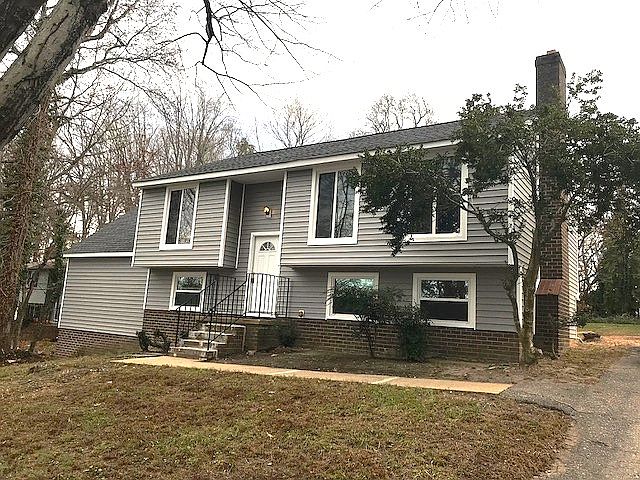 Renovated Split Foyer Home. Newer: Vinyl Siding, Windows, Roof, Kitchen, Baths. Nice Size Lot.