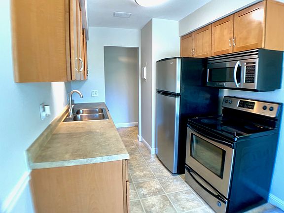 3rd image of 775 Wagner Dr APT 7