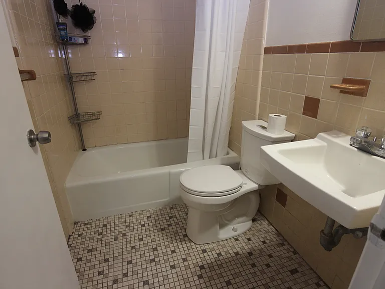 96 Academy Hill Rd #6 — Photo 8