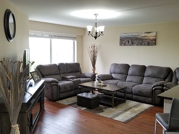 4th image of 7141 N Kedzie Ave APT 809