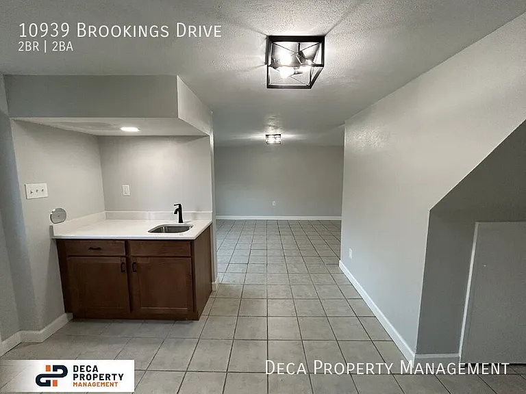 10939 Brookings Dr — Photo 13