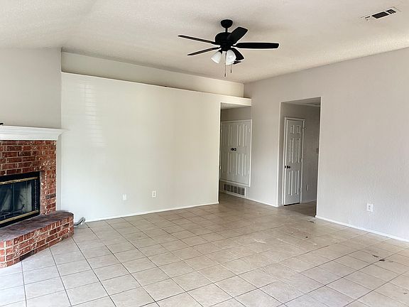 4th image of 1117 Edenbrook Dr