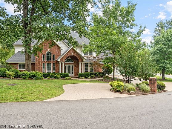 2nd image of 2948 Cliff Dr