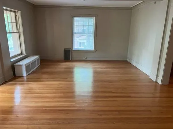 5500 N Lakewood Ave #2, Chicago, IL 60640