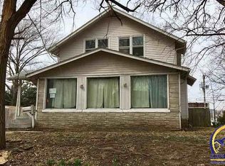 2111 SW Harrison St, Topeka, KS 66611