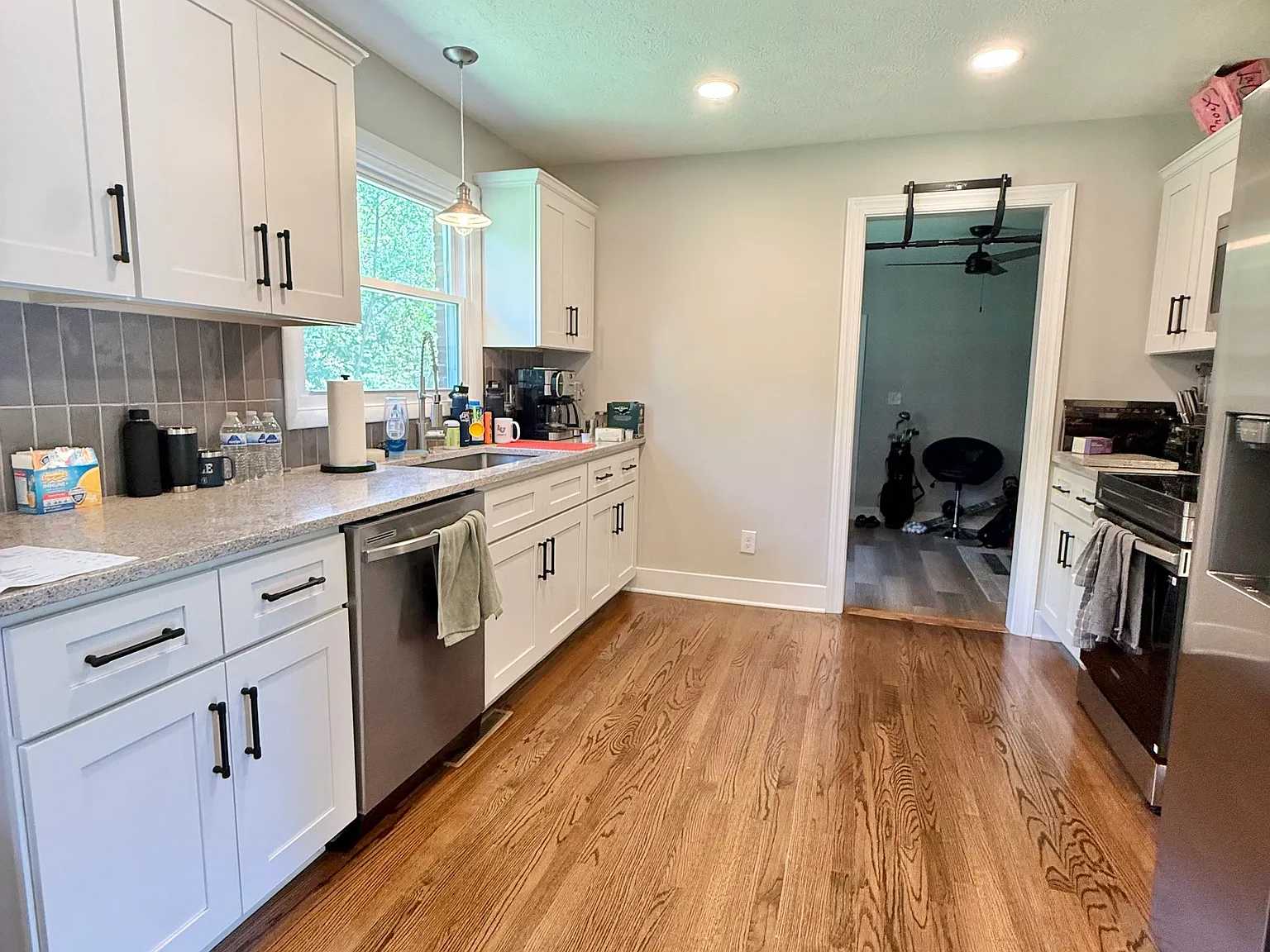 3 bed, 1.5 bath, 1404 sqft, $2,000 — Photo 4