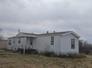 701 Pine St, Big Springs, NE 69122