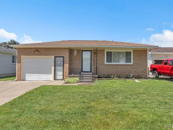 190 Gary Ln, Cheektowaga, NY 14227