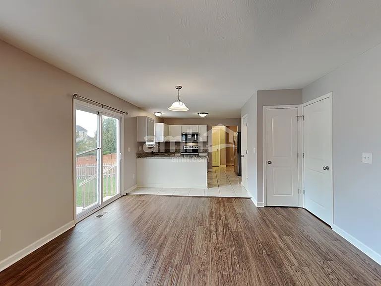 5499 Lehman Meadows Dr — Photo 6