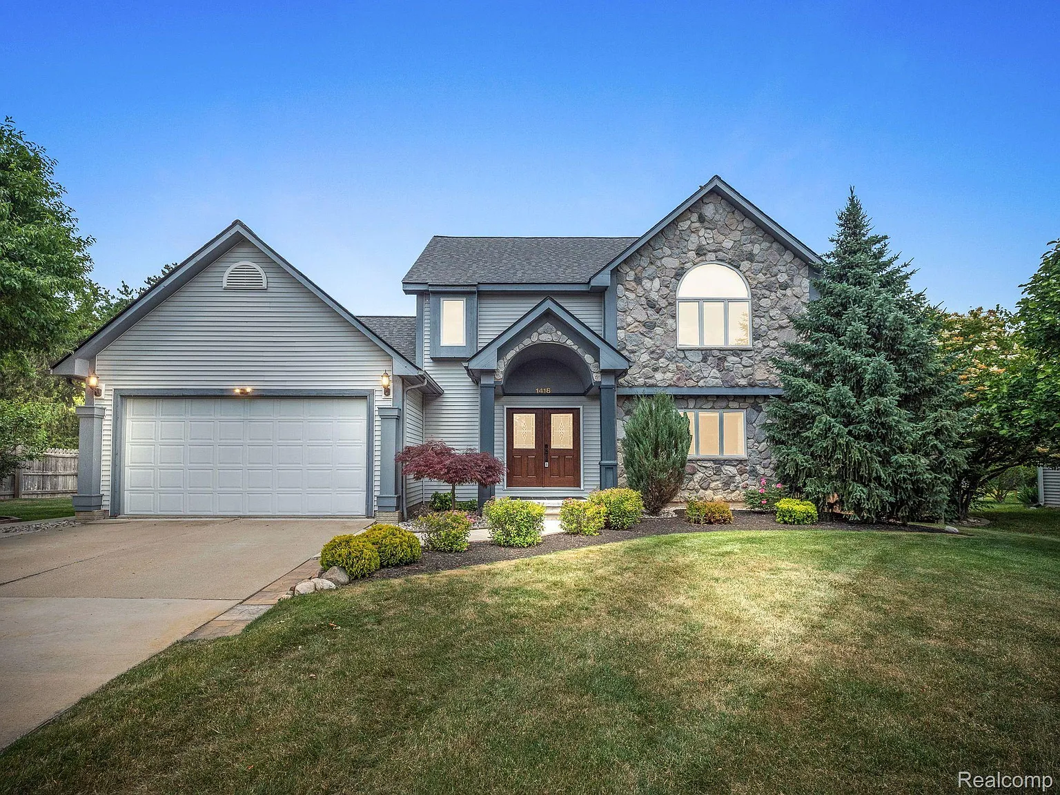 1418 Eden Gardens Dr photo 1
