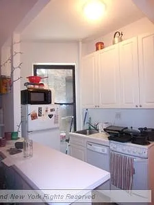 Rented by Bond New York | media 26